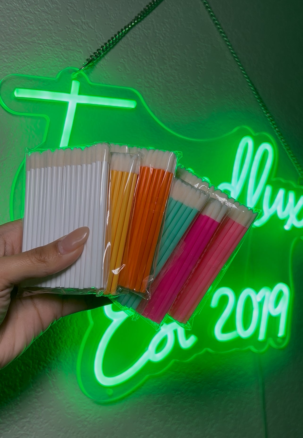Lipstick applicators