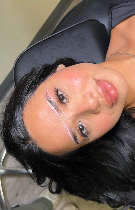 Dluxe brow lamination